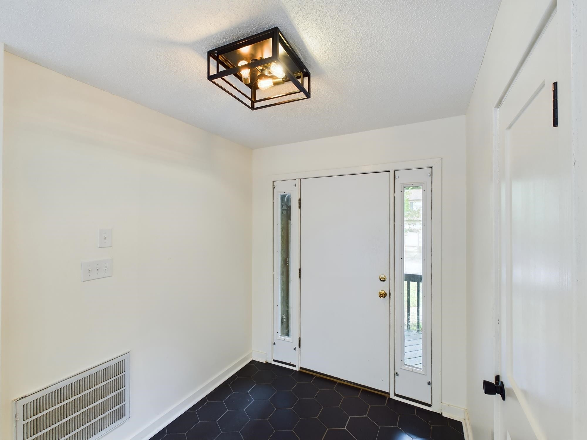 2924 Legging Lane Raleigh, NC 27615 - Photo 4 of 35 Photo 6