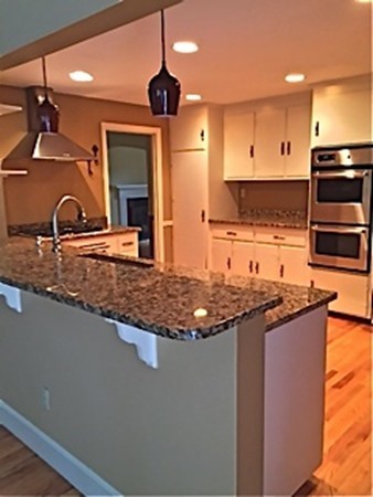 22 Greenwood Road Andover, MA 01810 - Photo 4 of 27 Gallery Image 4