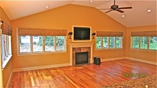 22 Greenwood Road Andover, MA 01810 - Photo 7 of 27 Gallery Image 7