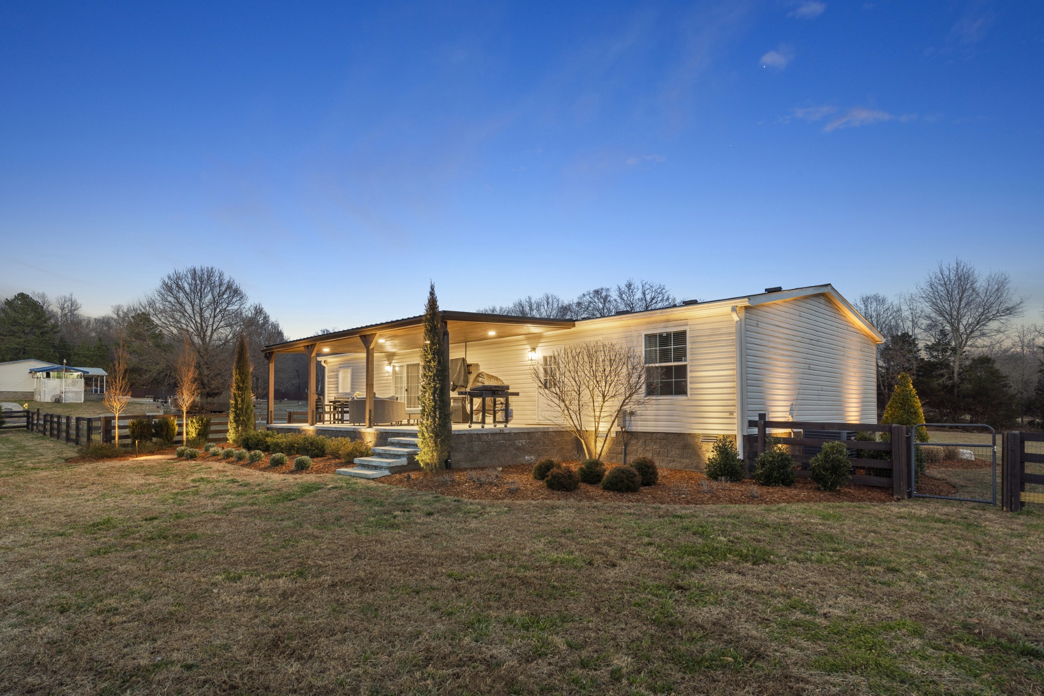 60 Edgewood Road McEwen, TN 37101 - Photo 4 of 56