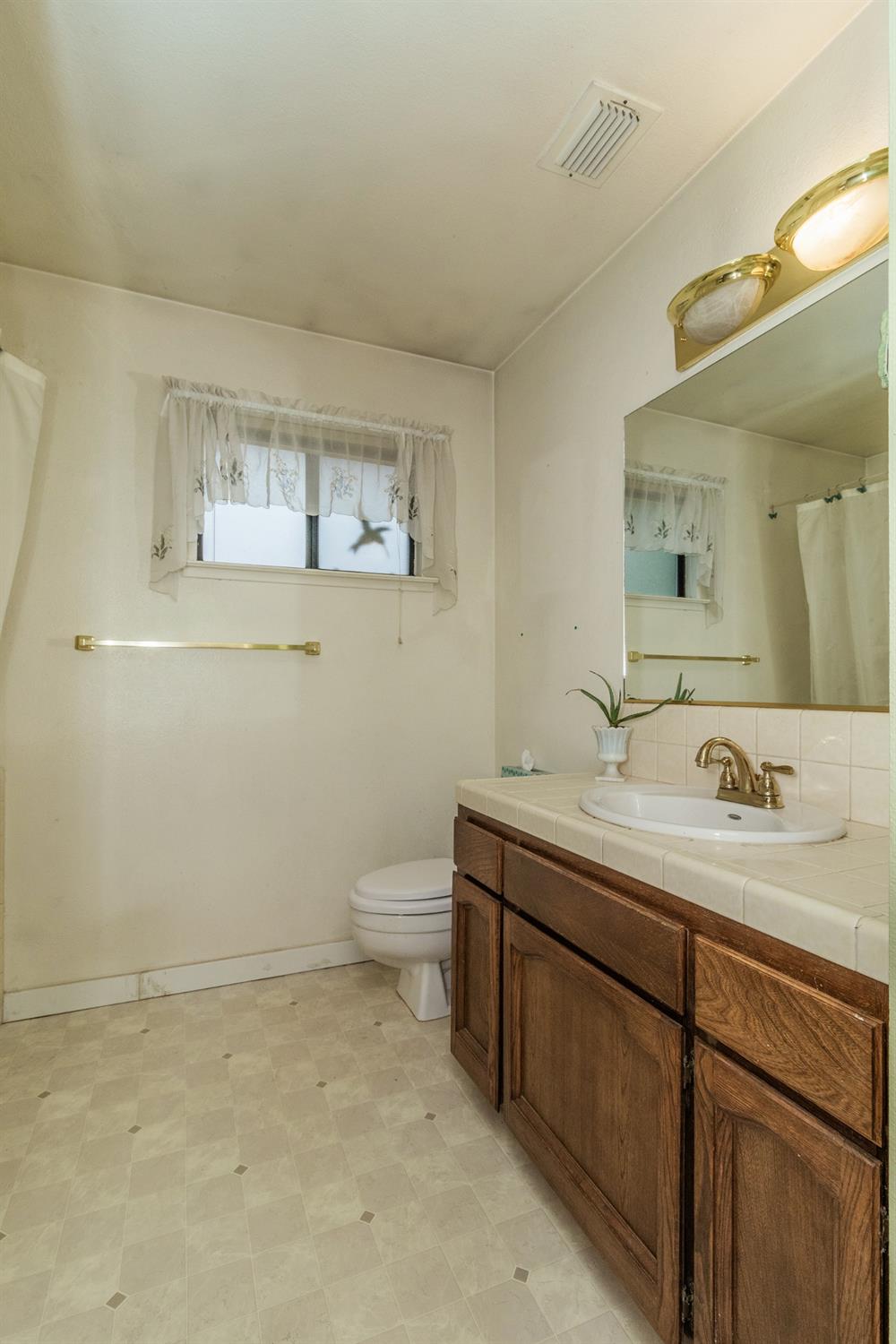 17307 Monreal Road Madera, CA 93636 - Photo 13 of 24 Gallery Image 13