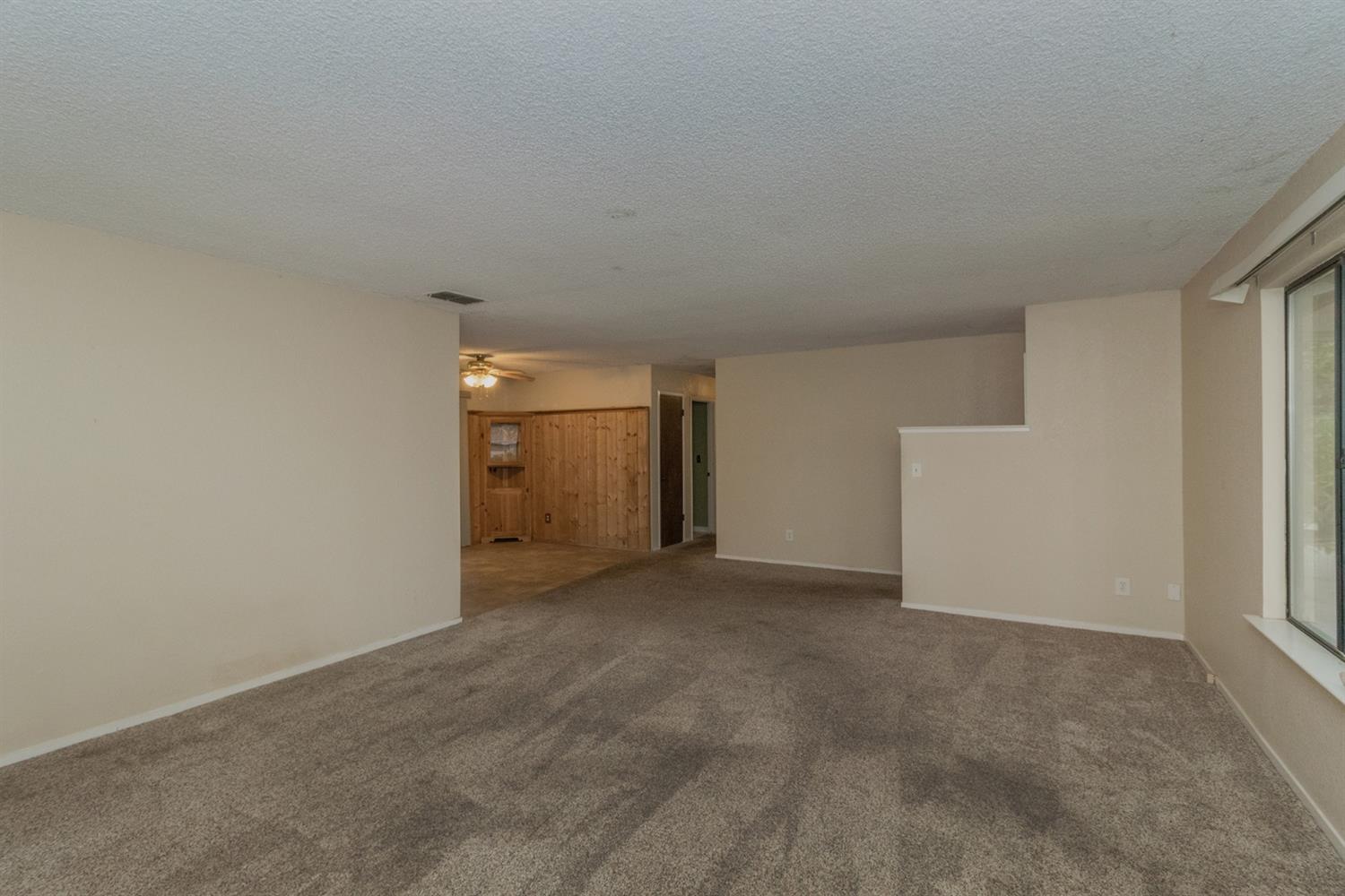 17307 Monreal Road Madera, CA 93636 - Photo 4 of 24 Gallery Image 4