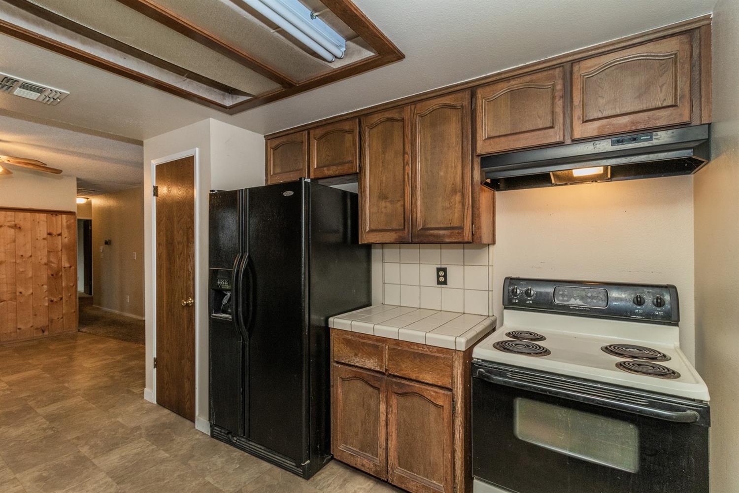 17307 Monreal Road Madera, CA 93636 - Photo 7 of 24 Gallery Image 7