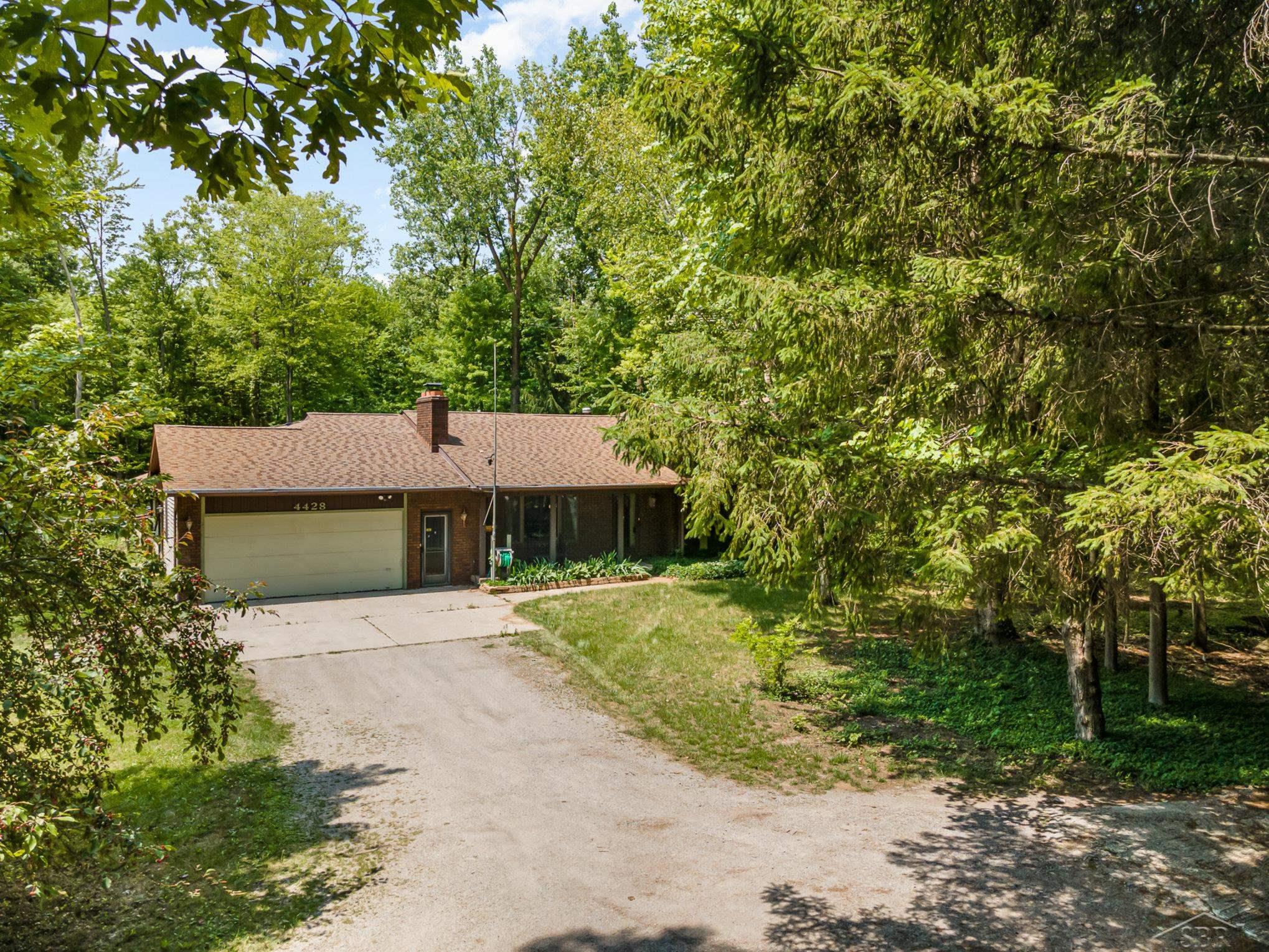 4428 South Badour Road Hemlock, MI 48626 - Photo 4 of 20