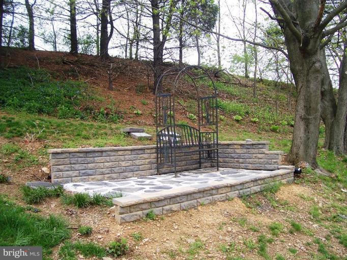 2434 Halter Road Westminster, MD 21158 - Photo 22 of 29 Hillside Patio