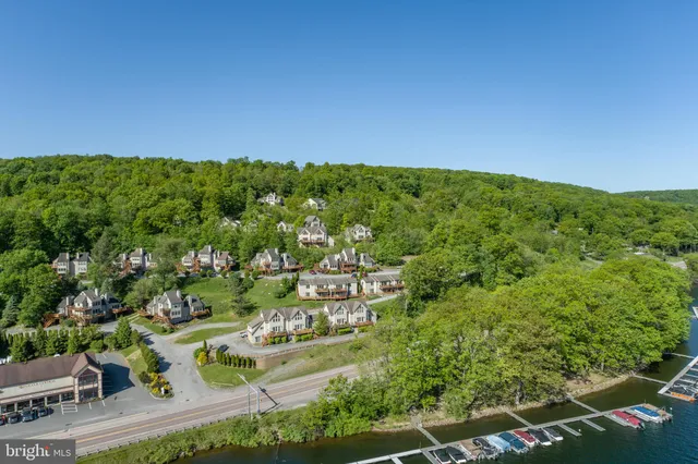 $269,900 | 181 Jeffrey Lane, Unit 23A, Oakland, MD 21550