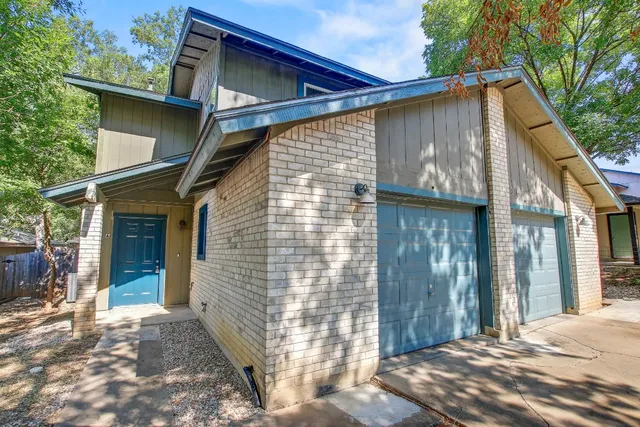 $1,600 | 2414 Burleson Court, Unit A, Austin, TX 78741