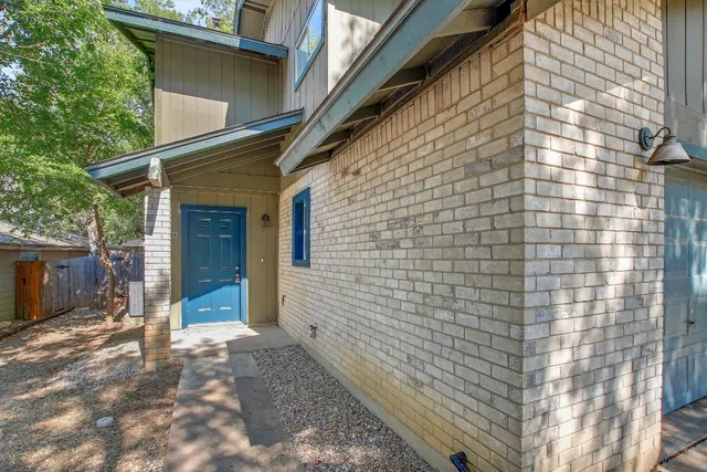 $1,600 | 2414 Burleson Court, Unit A, Austin, TX 78741