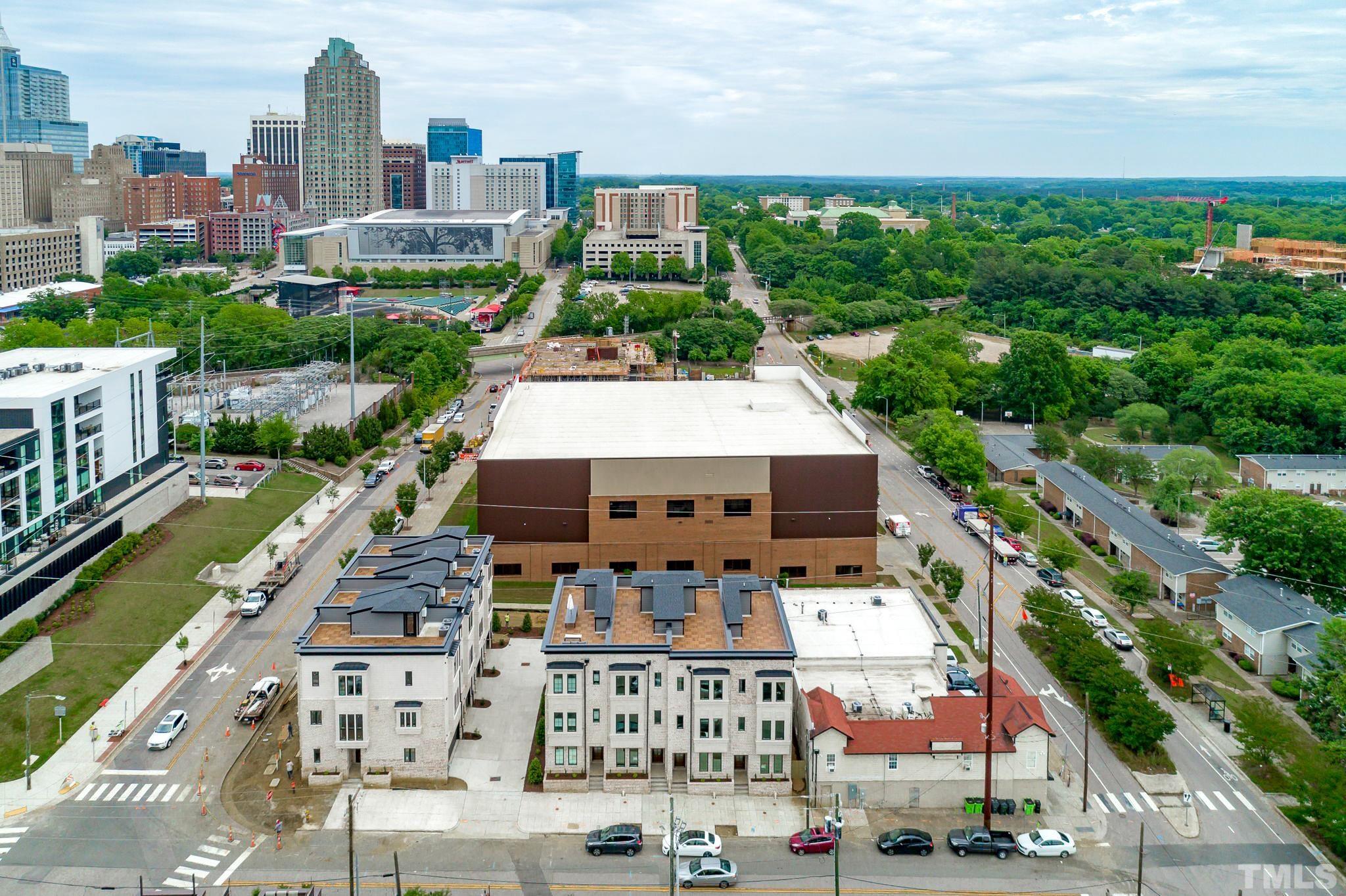 407 West Lenoir Street Raleigh, NC 27601 - Photo 33 of 42 a view of city with tall buildings