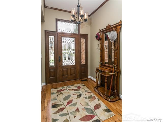 2248 South Shore Court Rochester Hills, MI 48307 - Photo 19 of 54