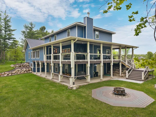 $773,000 | W6880 Maplewood Lane, Medford, WI 54451