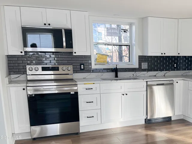 $2,500 | 34 Center Street, Ballston Spa, NY 12020