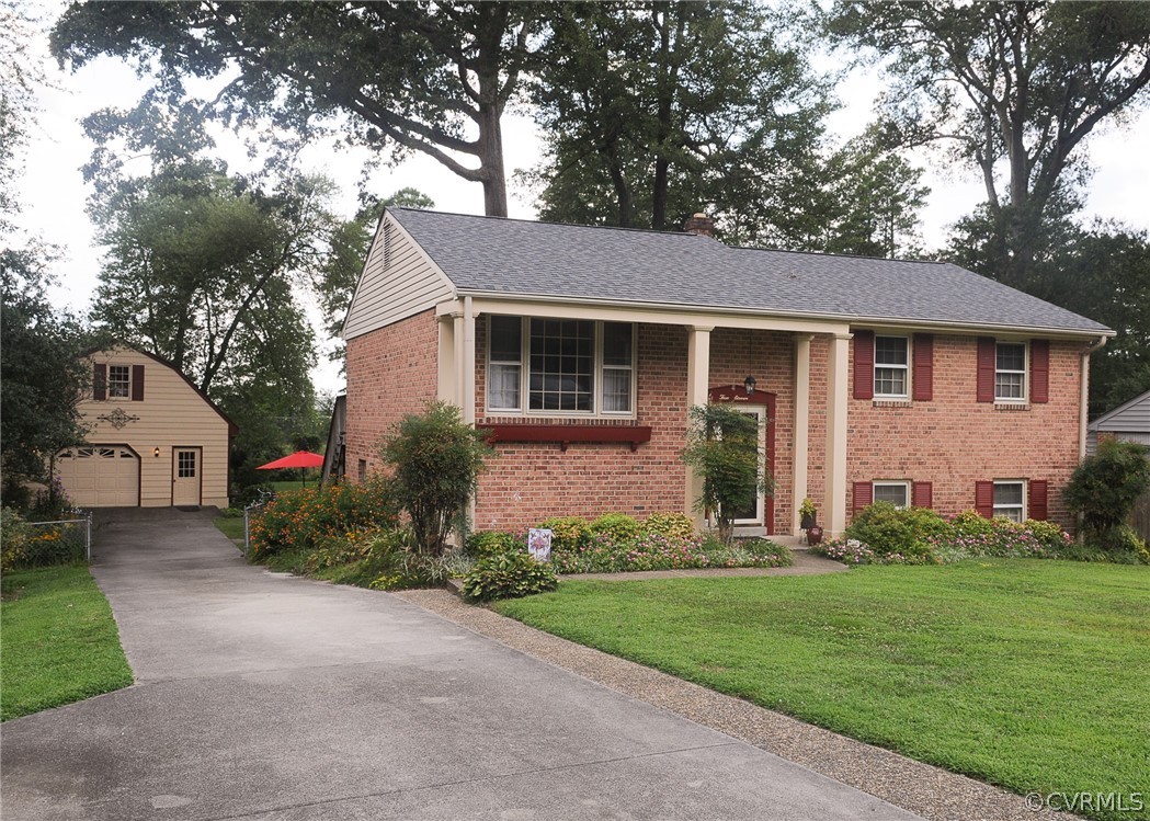 311 Treva Road Sandston, VA 23150 - Photo 1 of 40 MAKE THE MOVE TODAY! WAIT TILL YOU SEE ALL OF THE