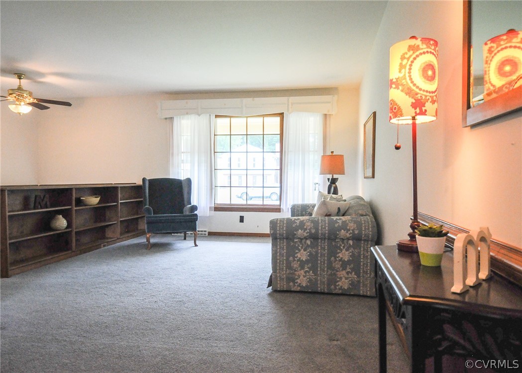 311 Treva Road Sandston, VA 23150 - Photo 18 of 40 MAIN LEVEL FORMAL DINING ROOM BOASTS HARDWOODS UND