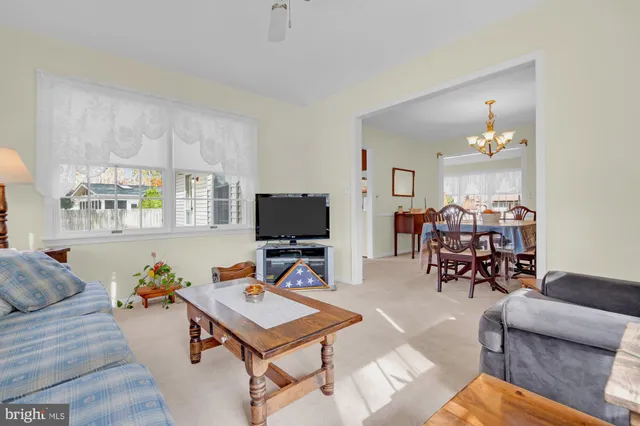 $499,000 | 704 Oak Court, Lanoka Harbor, NJ 08734