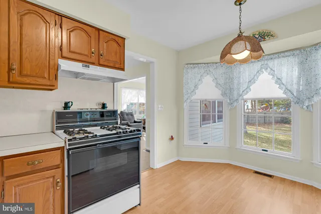 $499,000 | 704 Oak Court, Lanoka Harbor, NJ 08734