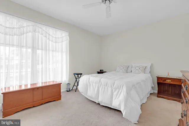 $499,000 | 704 Oak Court, Lanoka Harbor, NJ 08734