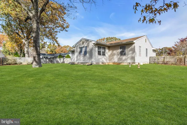 $499,000 | 704 Oak Court, Lanoka Harbor, NJ 08734