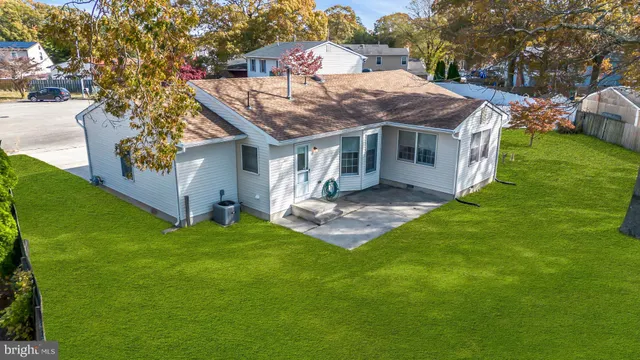 $499,000 | 704 Oak Court, Lanoka Harbor, NJ 08734