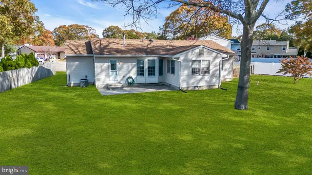 $499,000 | 704 Oak Court, Lanoka Harbor, NJ 08734