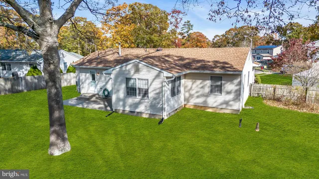 $499,000 | 704 Oak Court, Lanoka Harbor, NJ 08734