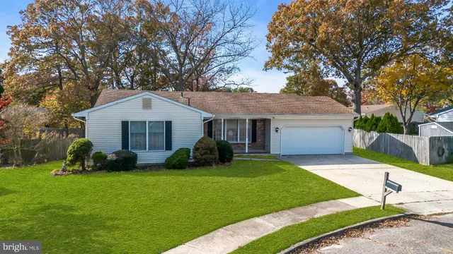 $499,000 | 704 Oak Court, Lanoka Harbor, NJ 08734