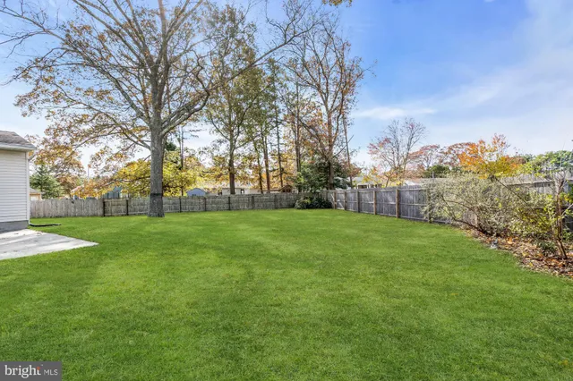 $499,000 | 704 Oak Court, Lanoka Harbor, NJ 08734