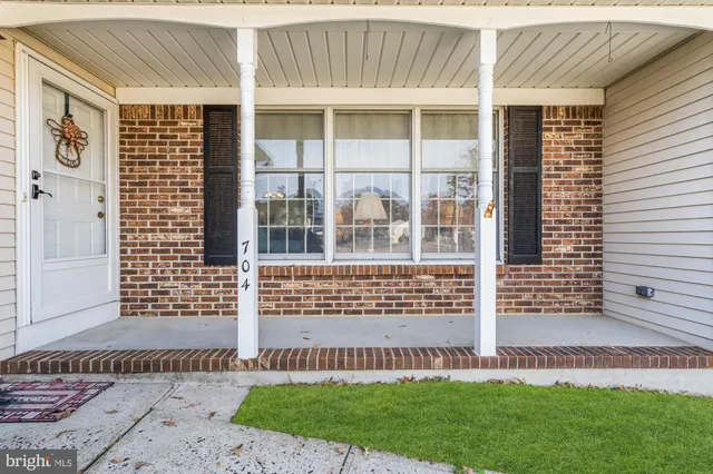 $499,000 | 704 Oak Court, Lanoka Harbor, NJ 08734