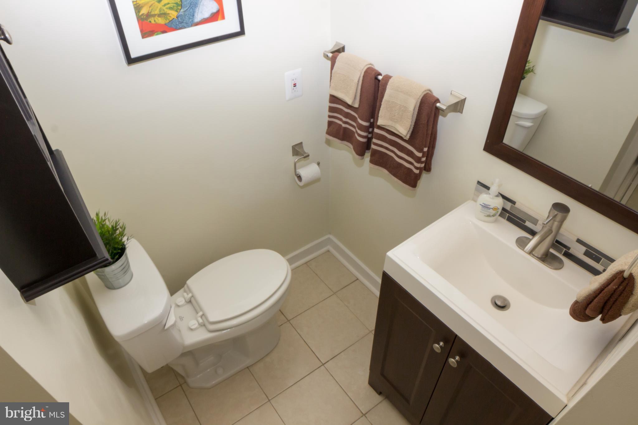 325 Pleasanton Road, Unit B22 Westminster, MD 21157 - Photo 21 of 26 Bath