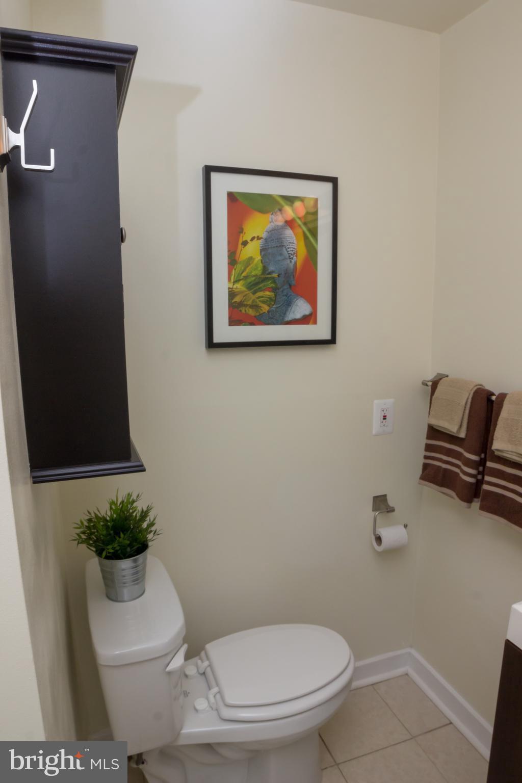 325 Pleasanton Road, Unit B22 Westminster, MD 21157 - Photo 24 of 26 Bath