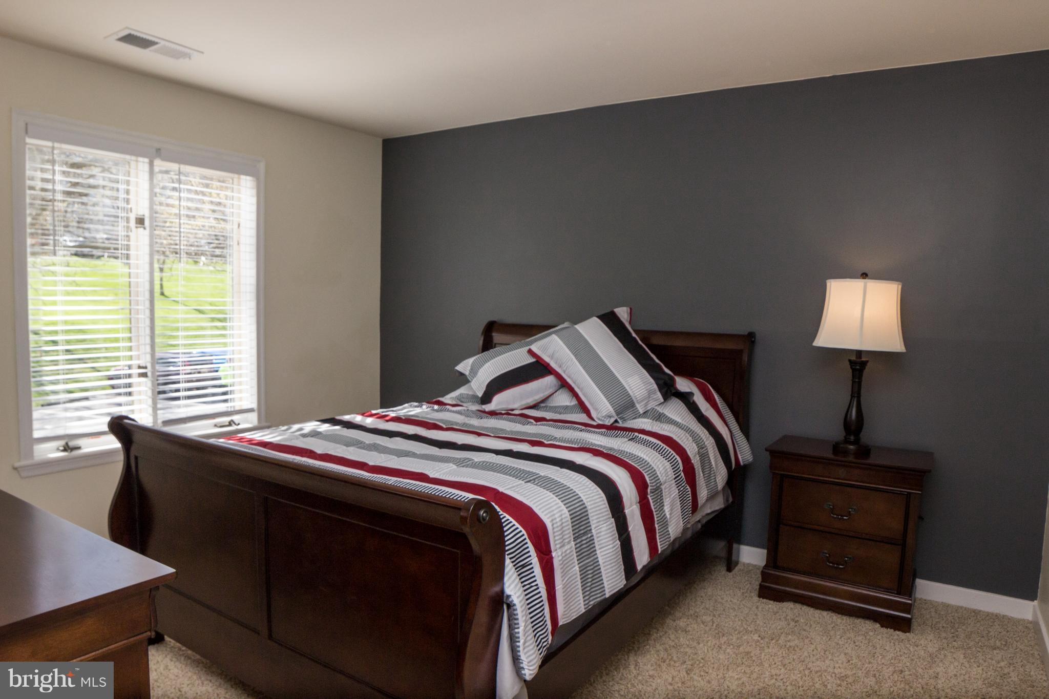 325 Pleasanton Road, Unit B22 Westminster, MD 21157 - Photo 10 of 26 Bath (Master)