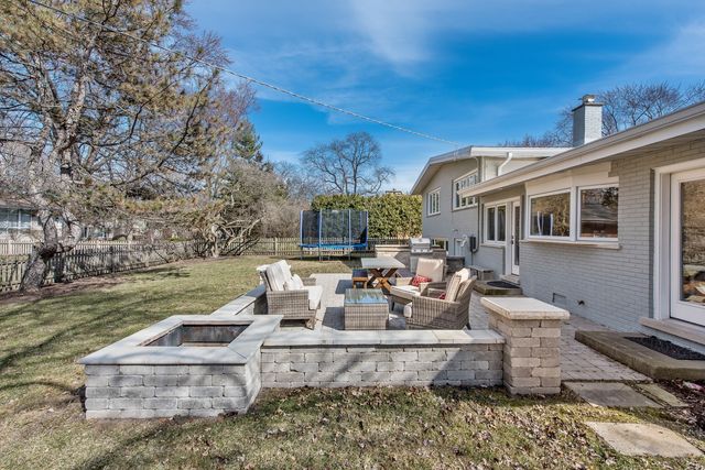 $757,500 | 745 Elder Court, Glencoe, IL 60022