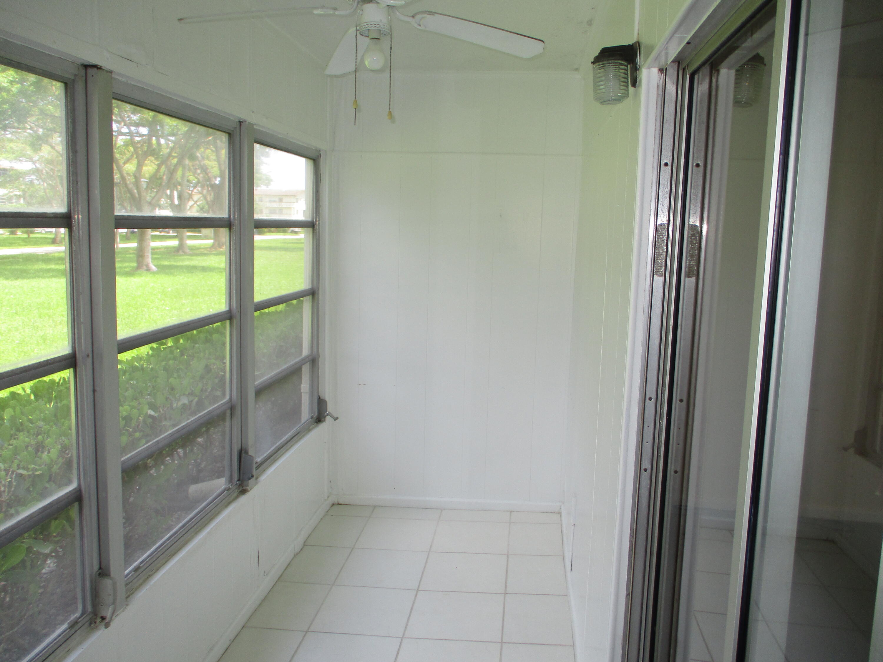 506 Mansfield M Boca Raton, FL 33434 - Photo 25 of 37 IMG_0551