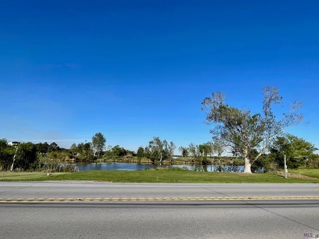 $40,000 | 1 Highway 1, Lockport, LA 70374