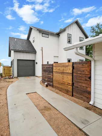 $2,300 | 1165 Nickols Avenue, Unit 2, Austin, TX 78721