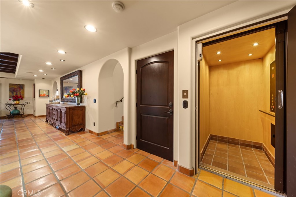 6 Green Turtle Road Coronado, CA 92118 - Photo 23 of 56 Elevator all levels