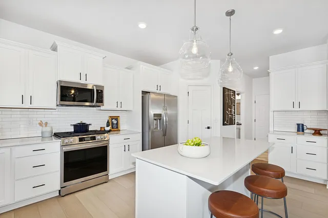 $559,770 | 561 Waterford Place, Waconia, MN 55387