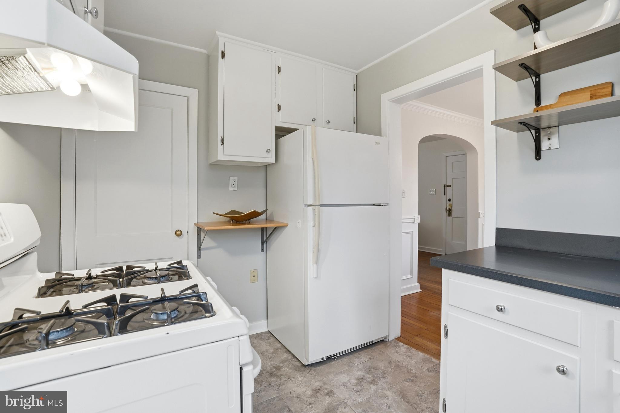 1045 Edgerton Road Secane, PA 19018 - Photo 18 of 62