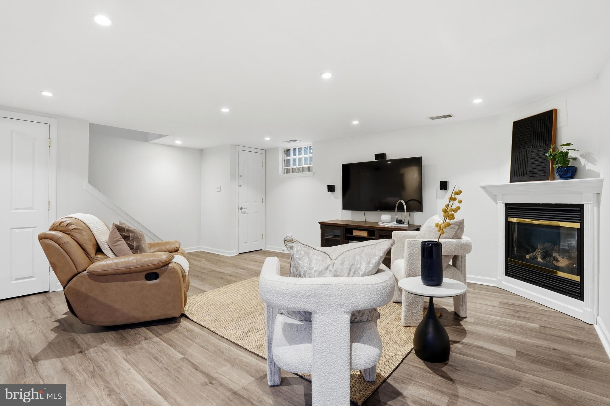 1045 Edgerton Road Secane, PA 19018 - Photo 36 of 62