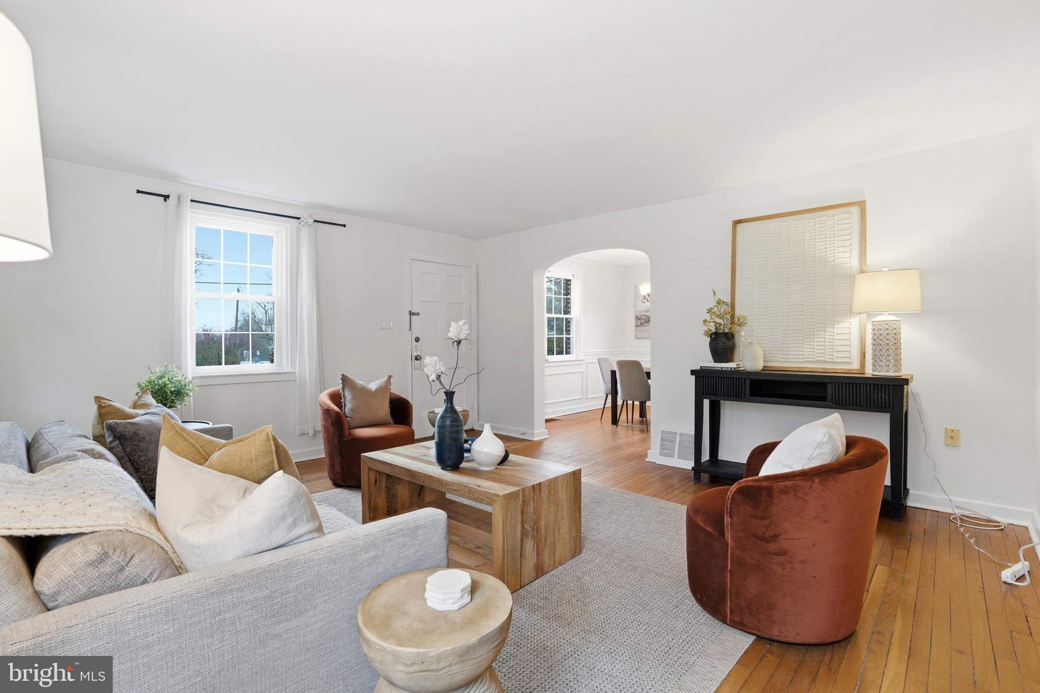 1045 Edgerton Road Secane, PA 19018 - Photo 9 of 62