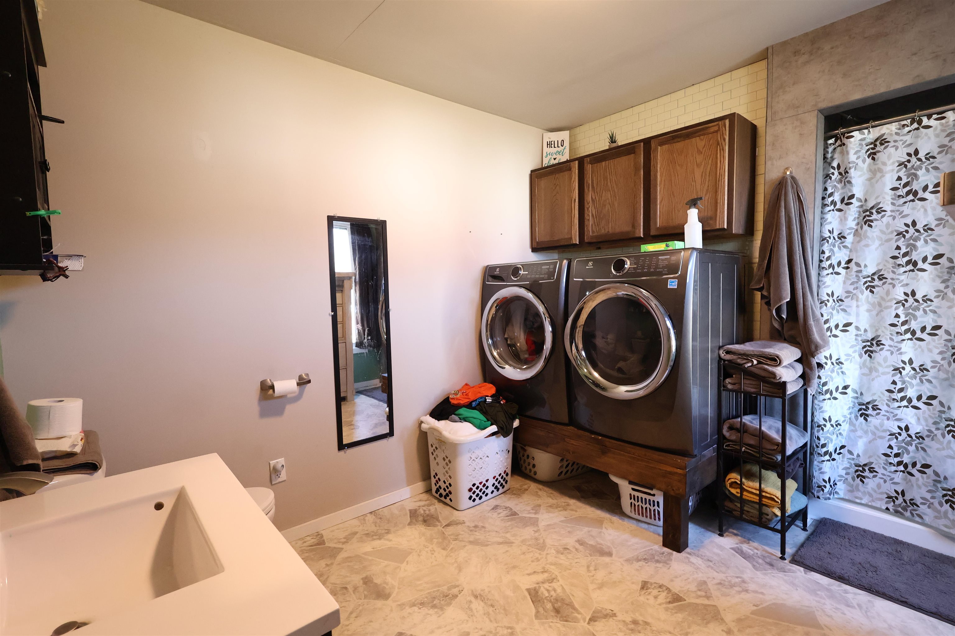 529 South Harrison Street Lancaster, WI 53813 - Photo 17 of 27