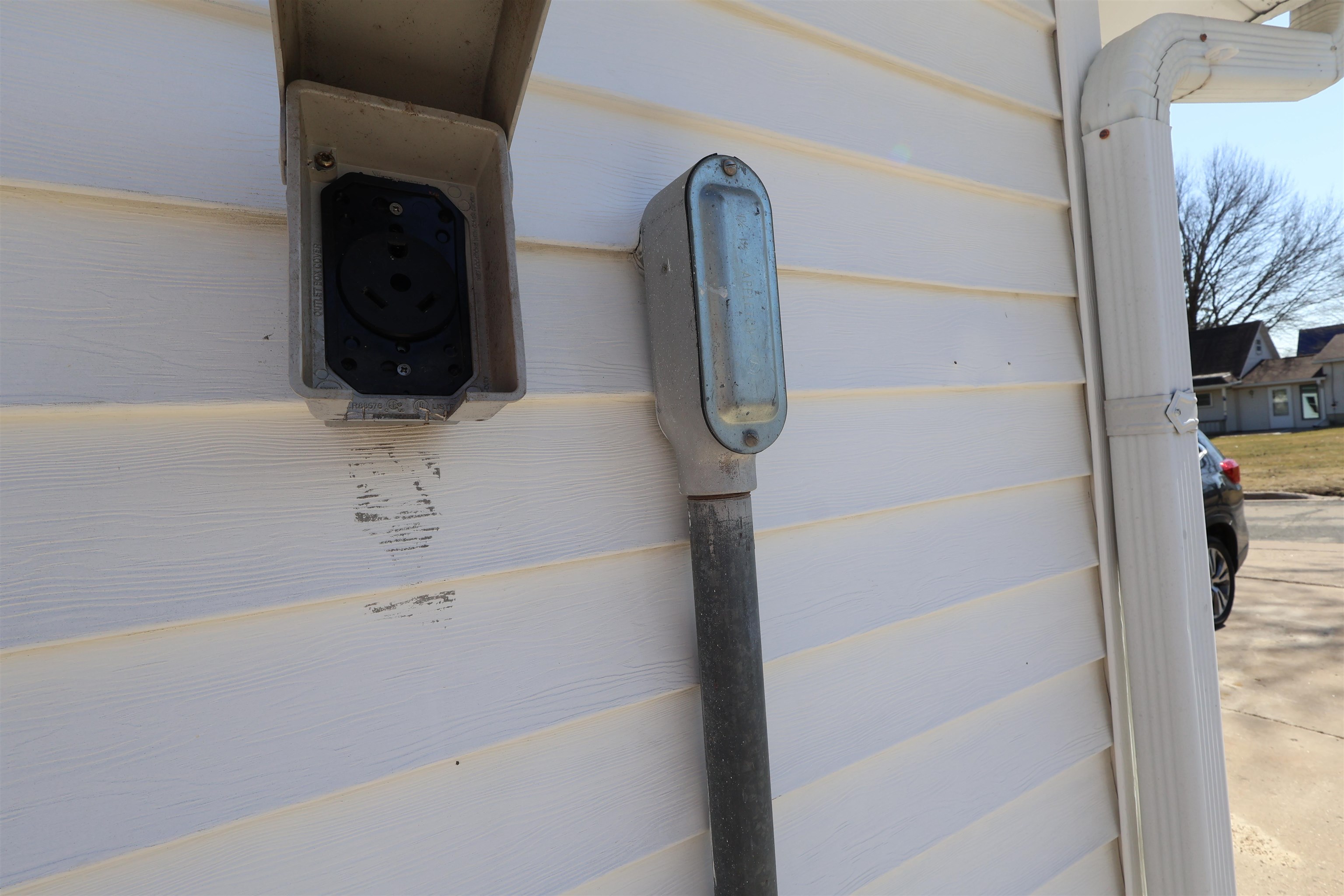 529 South Harrison Street Lancaster, WI 53813 - Photo 25 of 27