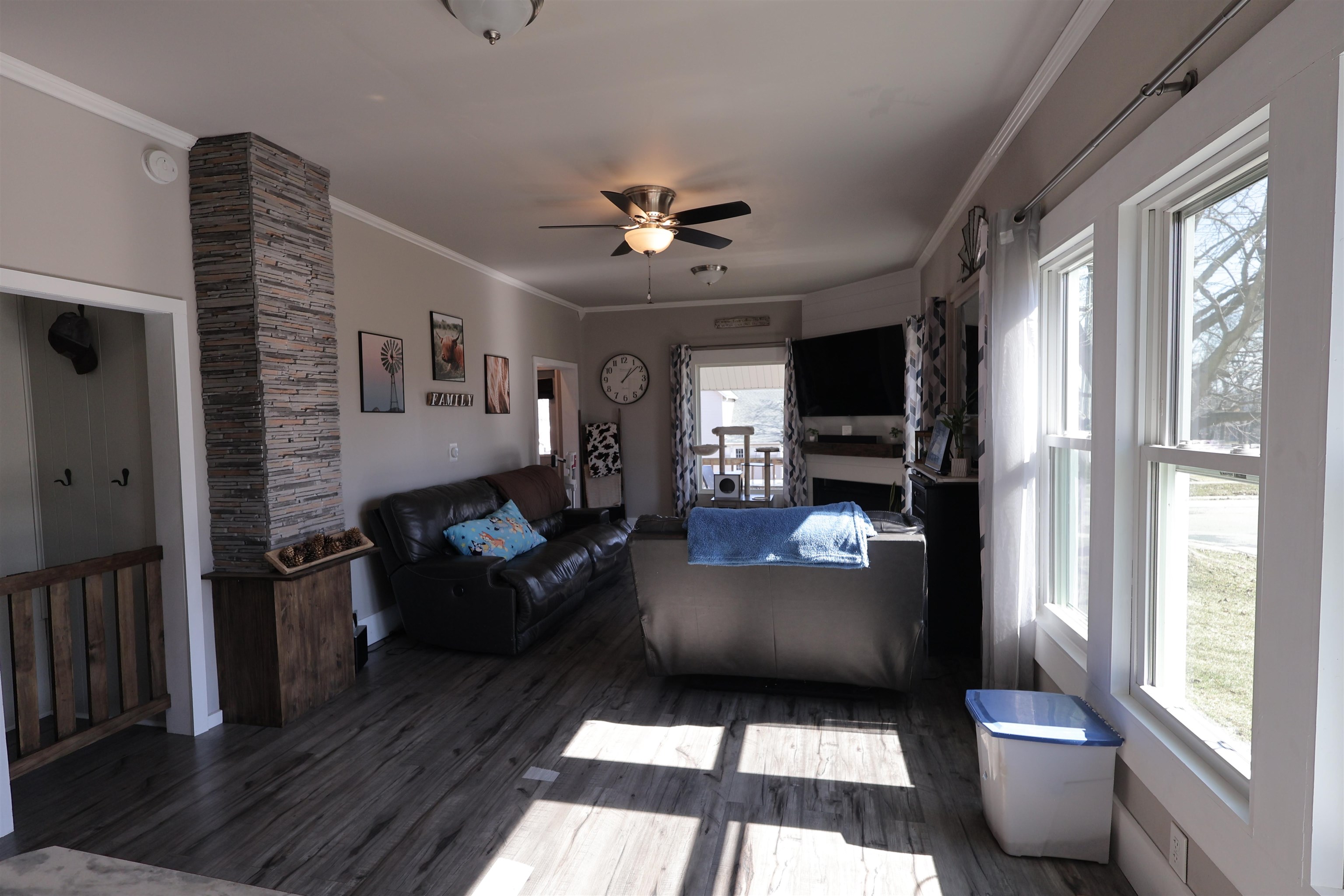 529 South Harrison Street Lancaster, WI 53813 - Photo 9 of 27