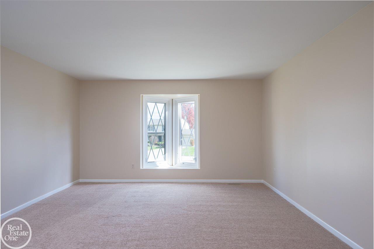 815 Mayfair Court Rochester Hills, MI 48309 - Photo 17 of 26