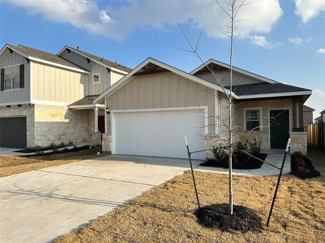 $2,100 | 10315 American Paint Way Manor, Manor, TX 78653