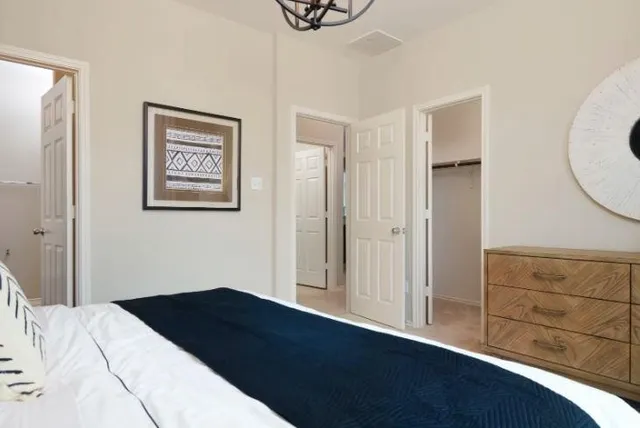 $2,100 | 10315 American Paint Way Manor, Manor, TX 78653