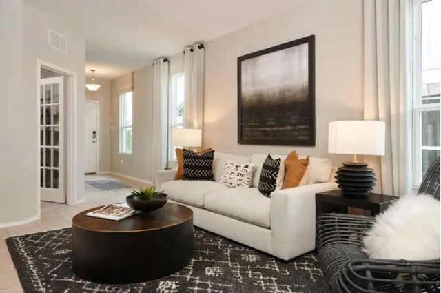 $2,100 | 10315 American Paint Way Manor, Manor, TX 78653