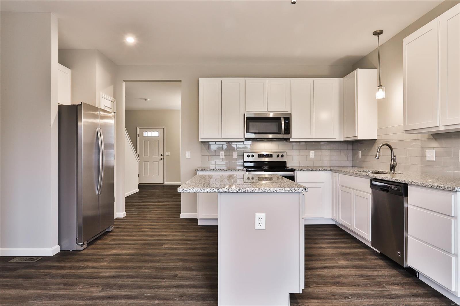 129 Wellspring Drive St. Charles, MO 63303 - Photo 11 of 36