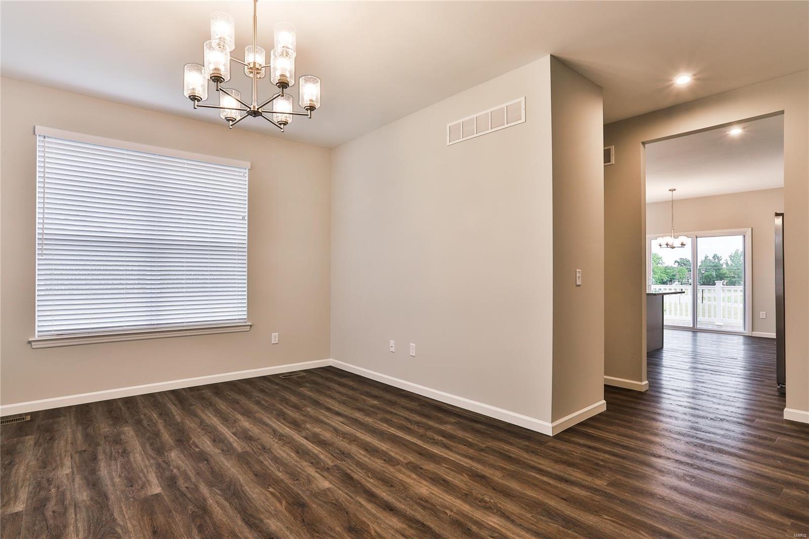 129 Wellspring Drive St. Charles, MO 63303 - Photo 2 of 36