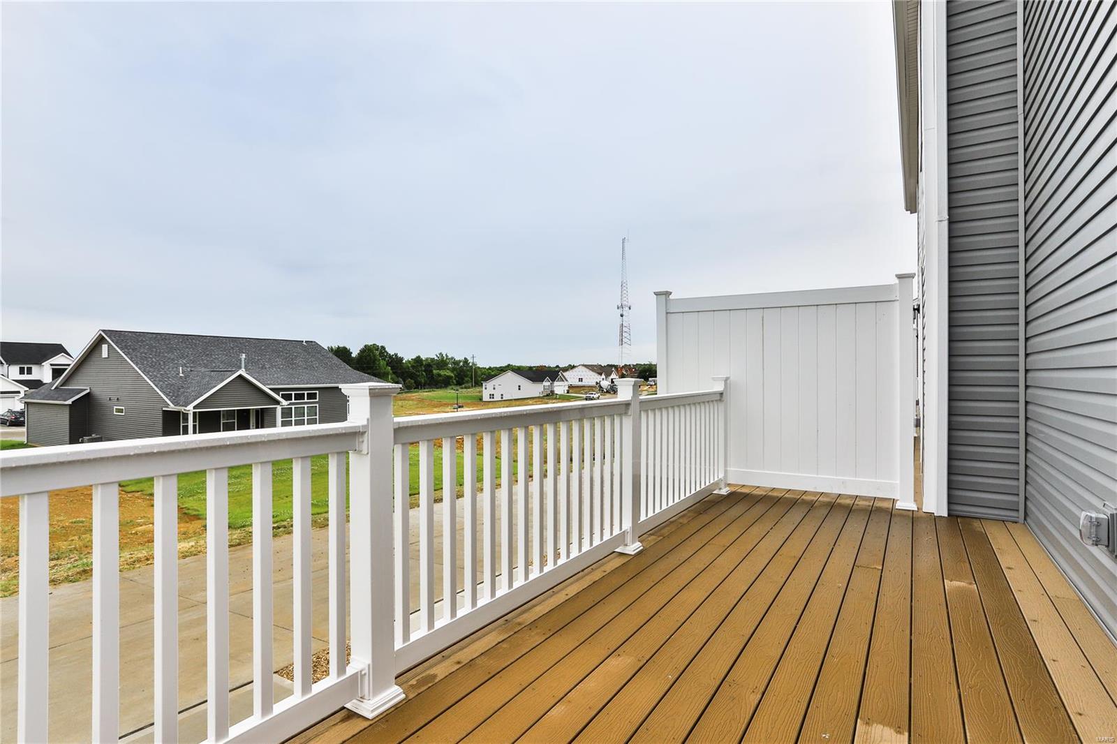 129 Wellspring Drive St. Charles, MO 63303 - Photo 8 of 36